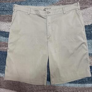 Nike Dri-FIT Golf Shorts Khaki Tan Size 36 Mens Flat Front